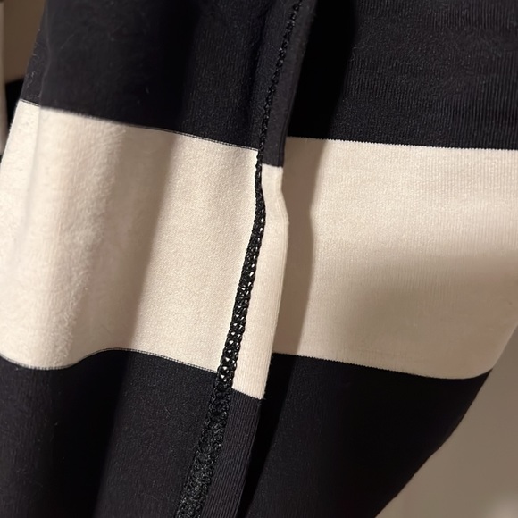 Lululemon Vinyasa Scarf *Rulu Light in Bold Stripe - Picture 11 of 12